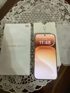 Honor 600 Pro fronte