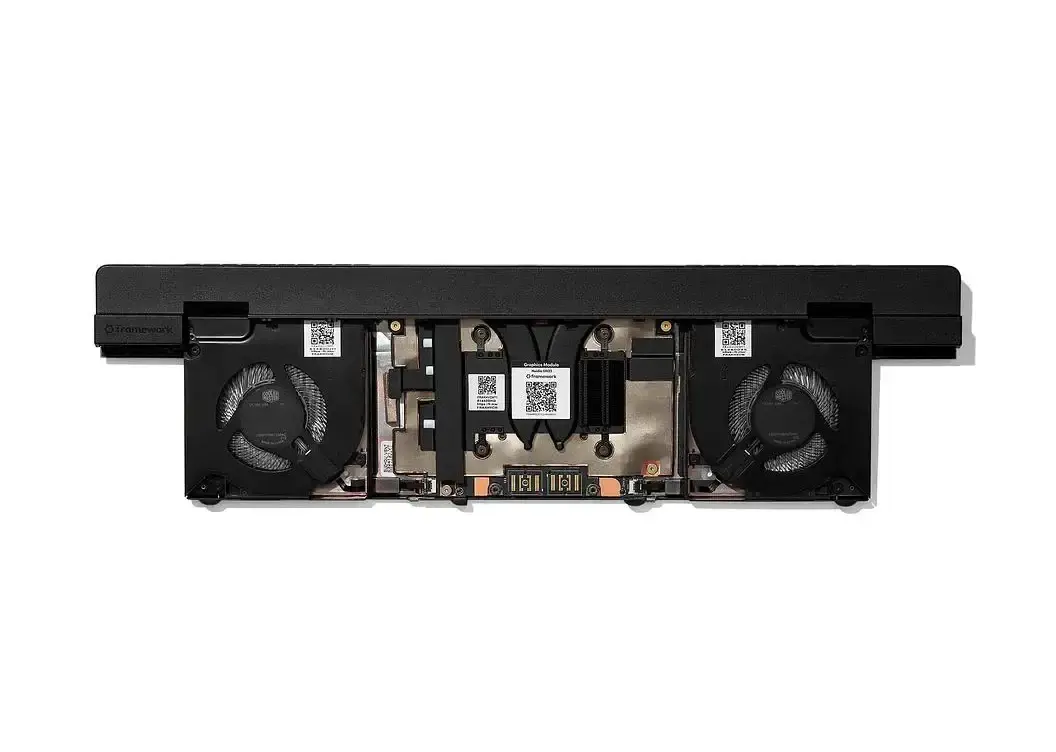 Il nuovo modulo grafico Framework RTX 5070 12GB in vendita in Europa a 1.329 euro