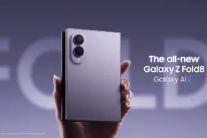 Samsung, il Galaxy Z Fold8 è ufficiale: nuovo formato largo e prezzo da 2.099€